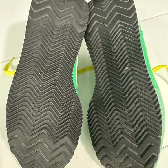 Nike Green and Yellow Sneakers with White Swoosh - Picture 7 of 8